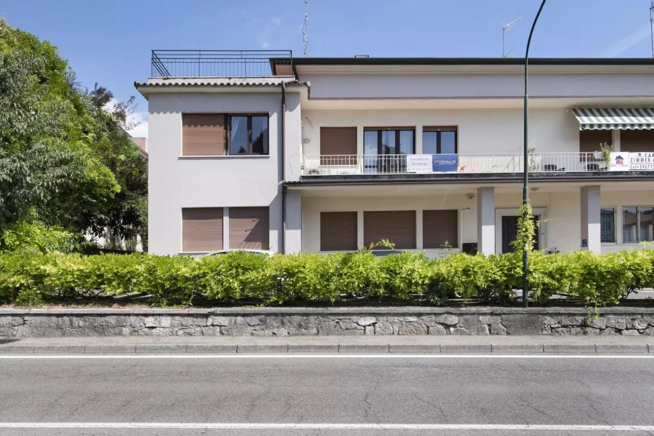 Civico 22 Apartment Пескиера дел Гарда Екстериор снимка