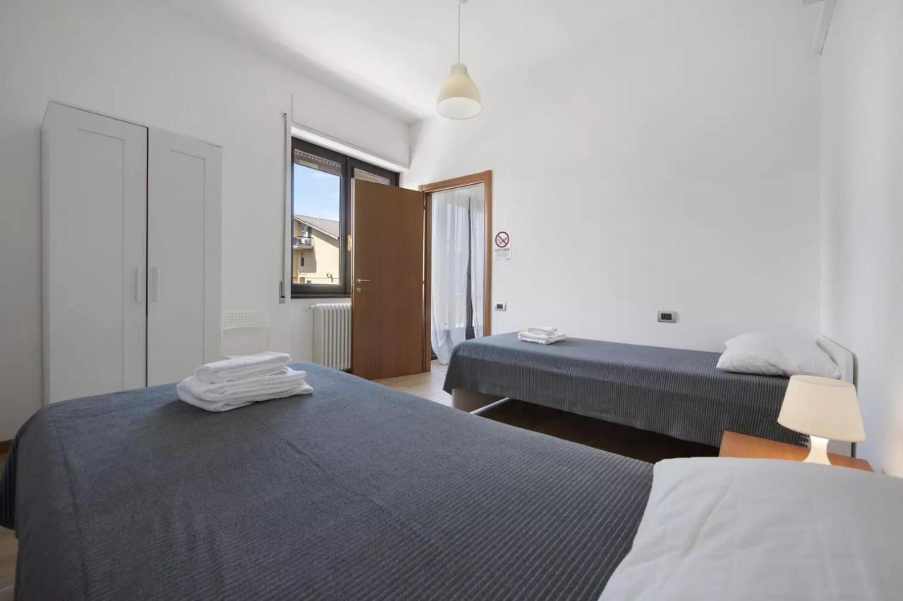 Civico 22 Apartment Пескиера дел Гарда Екстериор снимка
