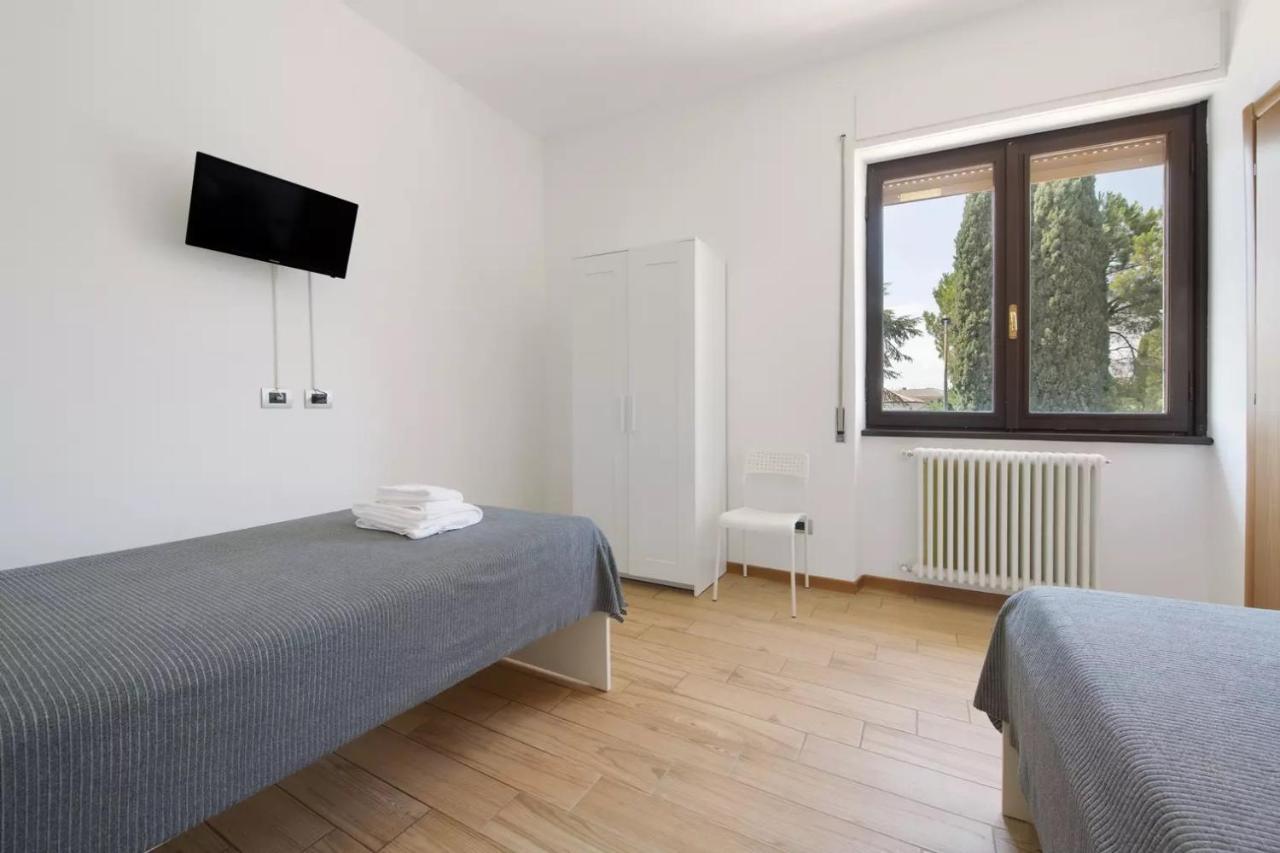 Civico 22 Apartment Пескиера дел Гарда Екстериор снимка